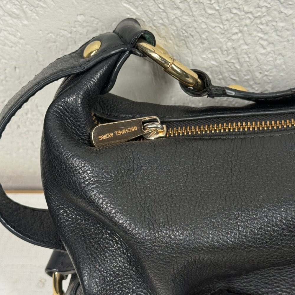 Michael Kors Black Leather Hobo Shoulder Bag Gold MK Logo Zip Top Medium - Picture 3 of 15